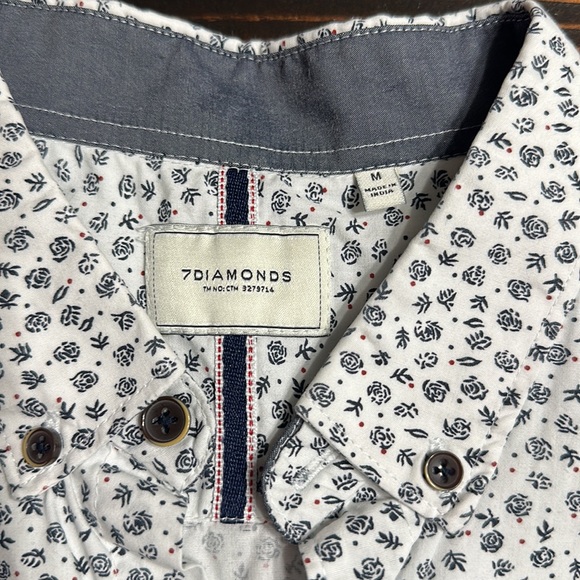 7 Diamonds short sleeve button up - Picture 2 of 3